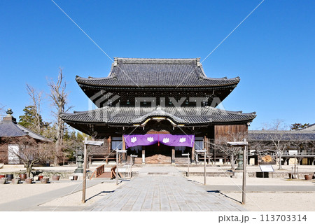 高田本山専修寺　三重の観光スポット　映画のロケ地　国宝建造物 113703314