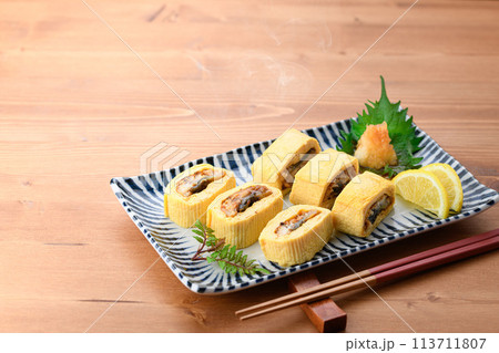 う巻き 鰻巻き（ うなぎを入れた出汁巻きたまご ） 113711807