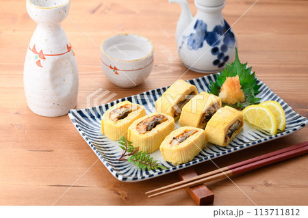 う巻き 鰻巻き( うなぎを入れた出汁巻きたまご ) う巻き 鰻巻き( うなぎを入れた出汁巻きたまご ) 113711812