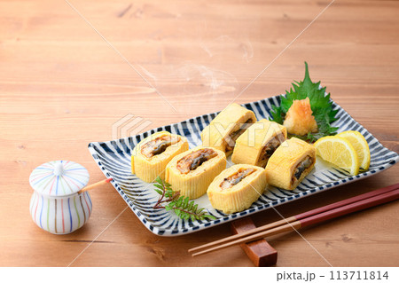 う巻き 鰻巻き（ うなぎを入れた出汁巻きたまご ） 113711814