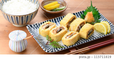 う巻き 鰻巻き（ うなぎを入れた出汁巻きたまご ） 113711819