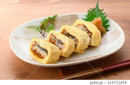 う巻き 鰻巻き（ うなぎを入れた出汁巻きたまご ） 113711854