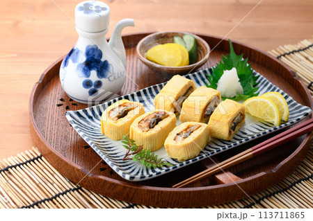 う巻き 鰻巻き( うなぎを入れた出汁巻きたまご ) う巻き 鰻巻き( うなぎを入れた出汁巻きたまご ) 113711865