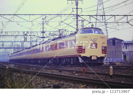 上野ー秋田を結んだ特急「つばさ」5号クハ481－1032他、蕨ー南浦和、1980年11月30日 113713907