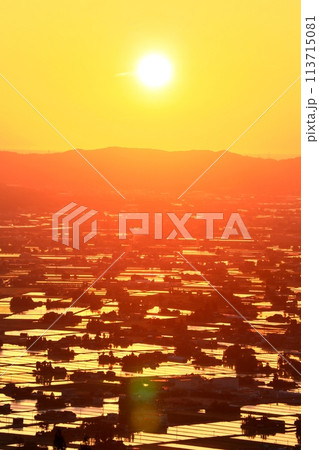 砺波平野の夕景 砺波平野の夕景 113715081