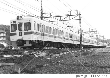 モノクロによる記録、小田急5200形5555号車他、柿生ー鶴川、1982年3月14日 モノクロによる記録、小田急5200形5555号車他、柿生ー鶴川、1982年3月14日 113721333