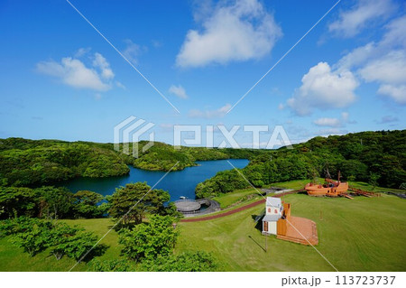 西京ダムの公園とダム湖 西京ダムの公園とダム湖 113723737