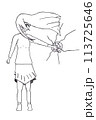 壁を殴っている女子 113725646