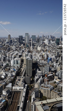 恵比寿ガーデンプレイスタワーから見た渋谷駅、新宿駅周辺の高層ビル群 恵比寿ガーデンプレイスタワーから見た渋谷駅、新宿駅周辺の高層ビル群 113728542