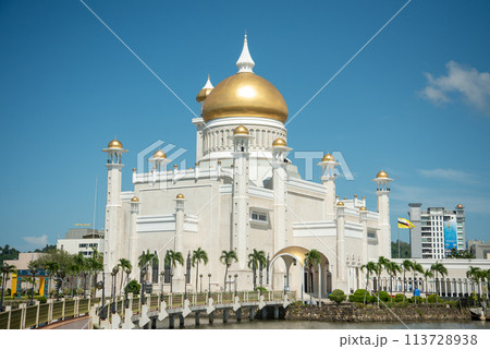 ブルネイダルサラームにあるオールドモスクのとても美しい風景 113728938