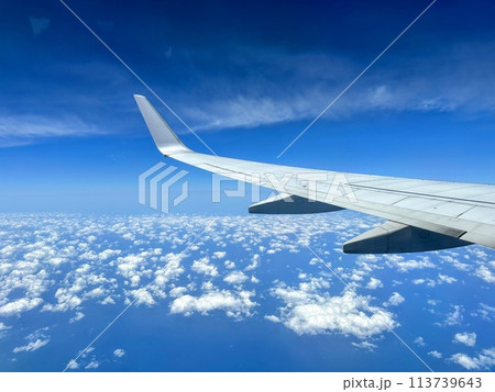 日本上空を飛ぶ飛行機4 113739643