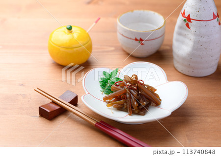 春の山菜料理 ふきの煮物 ( きゃらぶき ) 春の山菜料理 ふきの煮物 ( きゃらぶき ) 113740848