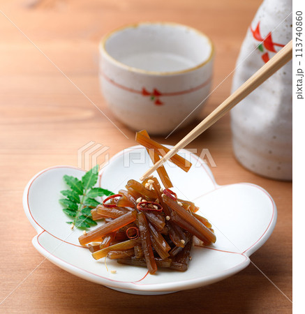 春の山菜料理 ふきの煮物 ( きゃらぶき ) 春の山菜料理 ふきの煮物 ( きゃらぶき ) 113740860