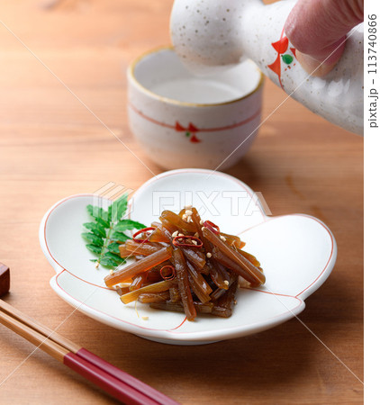 春の山菜料理 ふきの煮物 ( きゃらぶき ) 春の山菜料理 ふきの煮物 ( きゃらぶき ) 113740866