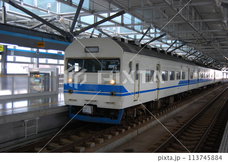 食パン電車 食パン電車 113745884
