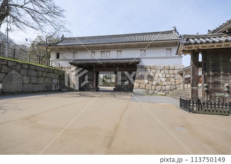 丸亀城（香川県）大手一の門 113750149