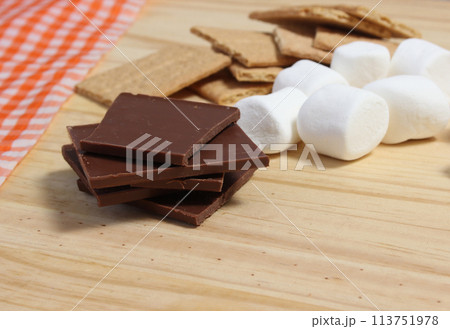 Smores. Marshmallow with Chocolate and Graham Crackers Smores. Marshmallow with Chocolate and Graham Crackers 113751978