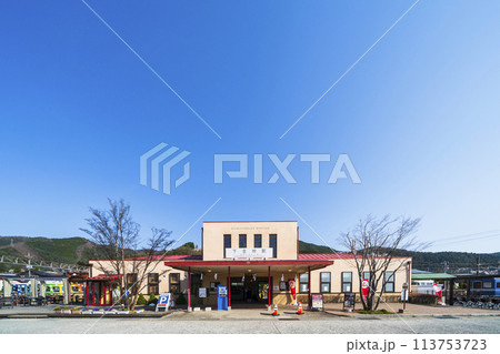 下吉田駅の駅舎【山梨県・富士吉田市】 113753723