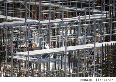 建築基礎工事現場(地足場) イメージ 建築基礎工事現場(地足場) イメージ 113753787