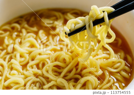 インスタントラーメン インスタントラーメン 113754555