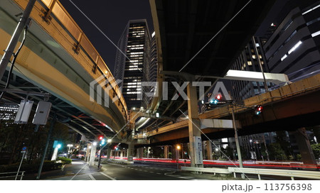 東京ガス前交差点（東京都港区）から見た浜崎橋ジャンクションの夜景 113756398