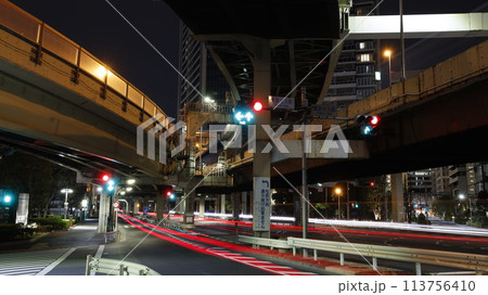 東京ガス前交差点（東京都港区）から見た浜崎橋ジャンクションの夜景 113756410