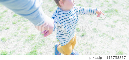 春のお出かけ 春のお出かけ 113758857