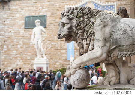 フィレンツェ　シニョーリア広場　彫刻 113759304