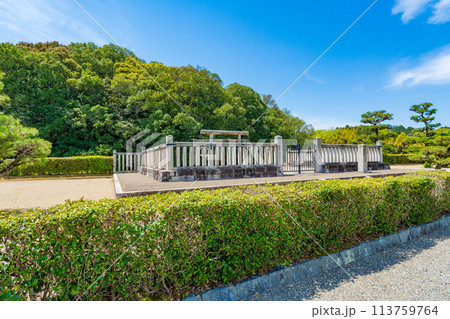 奈良県橿原市　第二十八代宣化天皇　身狹桃花鳥坂上陵 113759764