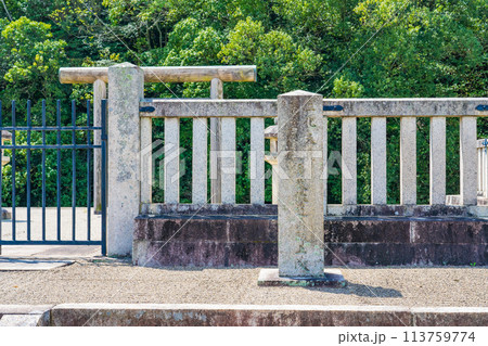 奈良県橿原市　第二十八代宣化天皇　身狹桃花鳥坂上陵 113759774