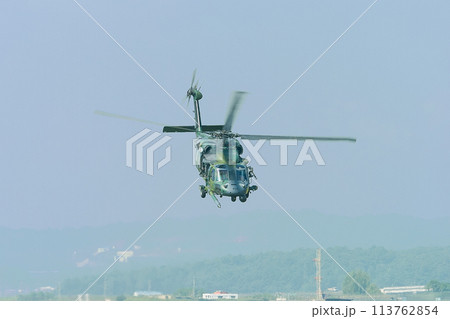 アメリカ空軍HH-60Gペイブホーク低空飛行 アメリカ空軍HH-60Gペイブホーク低空飛行 113762854