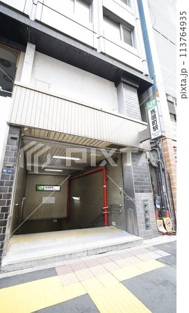 JR総武線の馬喰町駅1番出入口 113764935