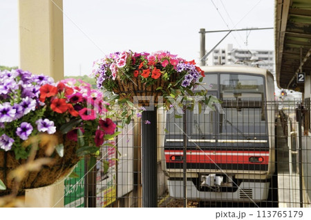 名鉄、尾張瀬戸駅に停車している4000系 113765179