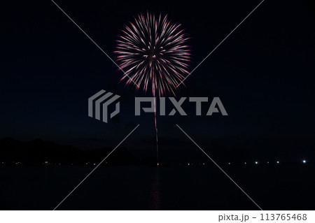海上花火大会　花火大会　日本海　夏 113765468