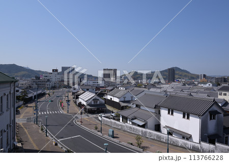 「白壁の町並み」からJR柳井駅方向を望む(山口県柳井市) 「白壁の町並み」からJR柳井駅方向を望む(山口県柳井市) 113766228