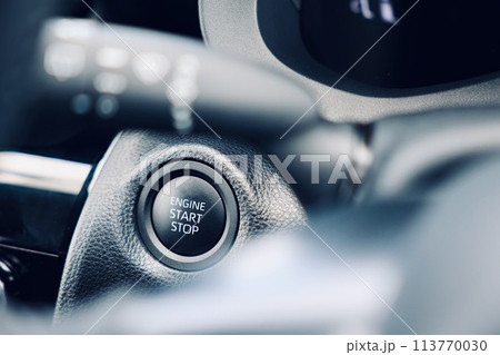 自動車のスタートボタン 自動車のスタートボタン 113770030