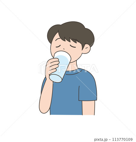 飲み物を飲む男性 113770109