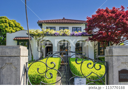 横浜市　港の見える丘公園　山手111番館 113770188