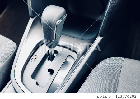 自動車のシフトレバー 113770202
