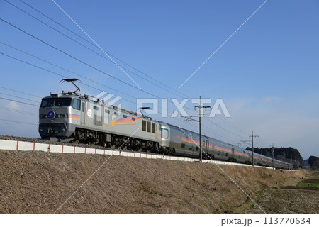 EF510牽引の寝台特急カシオペア号 113770634
