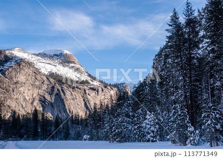 Winter in Yosemite 113771349