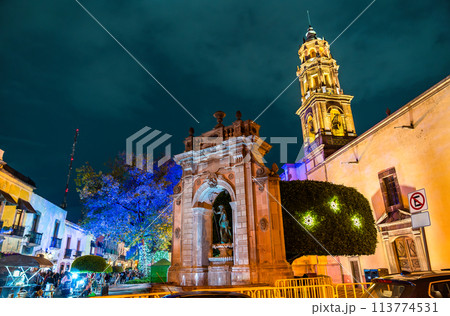 Neptune Fountain in the old town of Santiago de Queretaro, UNESCO world heritage in Mexico Neptune Fountain in the old town of Santiago de Queretaro, UNESCO world heritage in Mexico 113774531