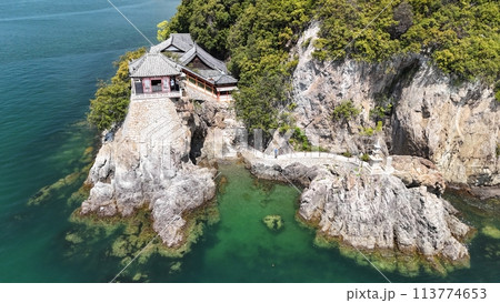 福山市_国の重要文化財【阿伏兎観音】空撮_No07 113774653