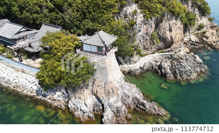 福山市_国の重要文化財【阿伏兎観音】空撮_No10 113774712