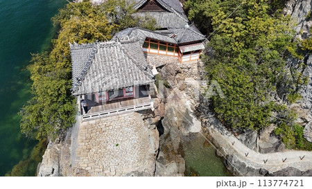 福山市_国の重要文化財【阿伏兎観音】空撮_No19 113774721