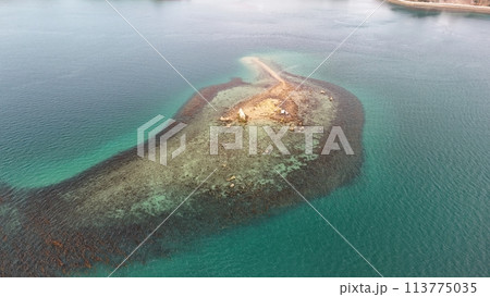 消滅する島【ホボロ島】ドローン空撮_No08 消滅する島【ホボロ島】ドローン空撮_No08 113775035