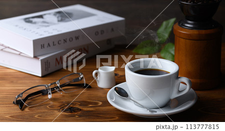 少し贅沢なひととき コーヒータイム ( ホットコーヒー ) 少し贅沢なひととき コーヒータイム ( ホットコーヒー ) 113777815