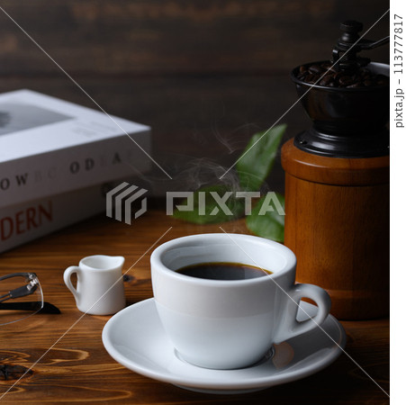 少し贅沢なひととき コーヒータイム ( ホットコーヒー ) 少し贅沢なひととき コーヒータイム ( ホットコーヒー ) 113777817