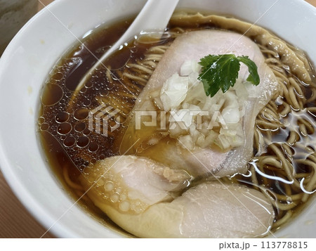 鴨出汁醤油ラーメン 鴨出汁醤油ラーメン 113778815