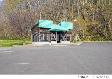 せたな町北桧山区の「浮島公園」の公衆トイレ 113783448